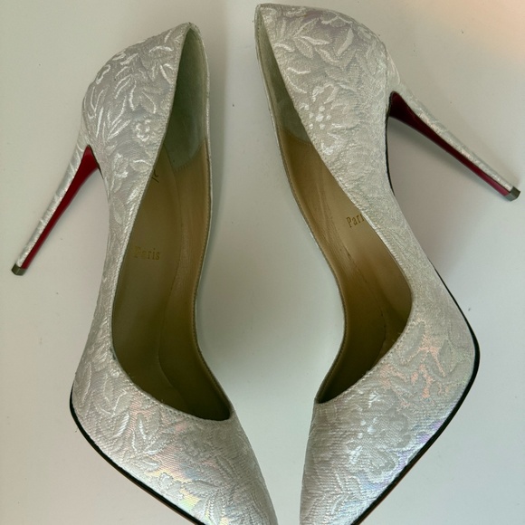 Christian Louboutin White Brocade Pointed-Toe Heels - Picture 6 of 10